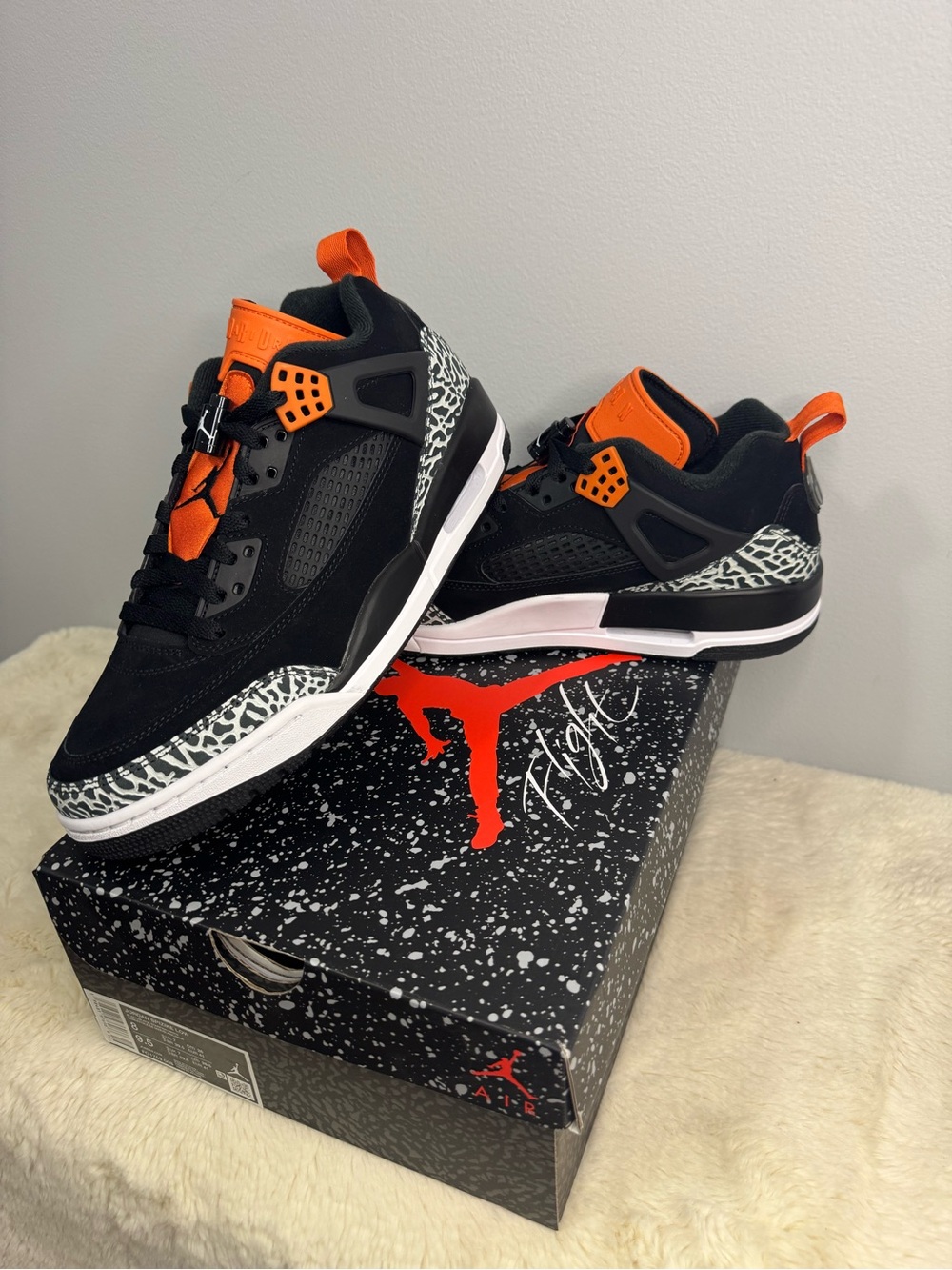 Jordan Air Jordan Spizike- orange/black/white
